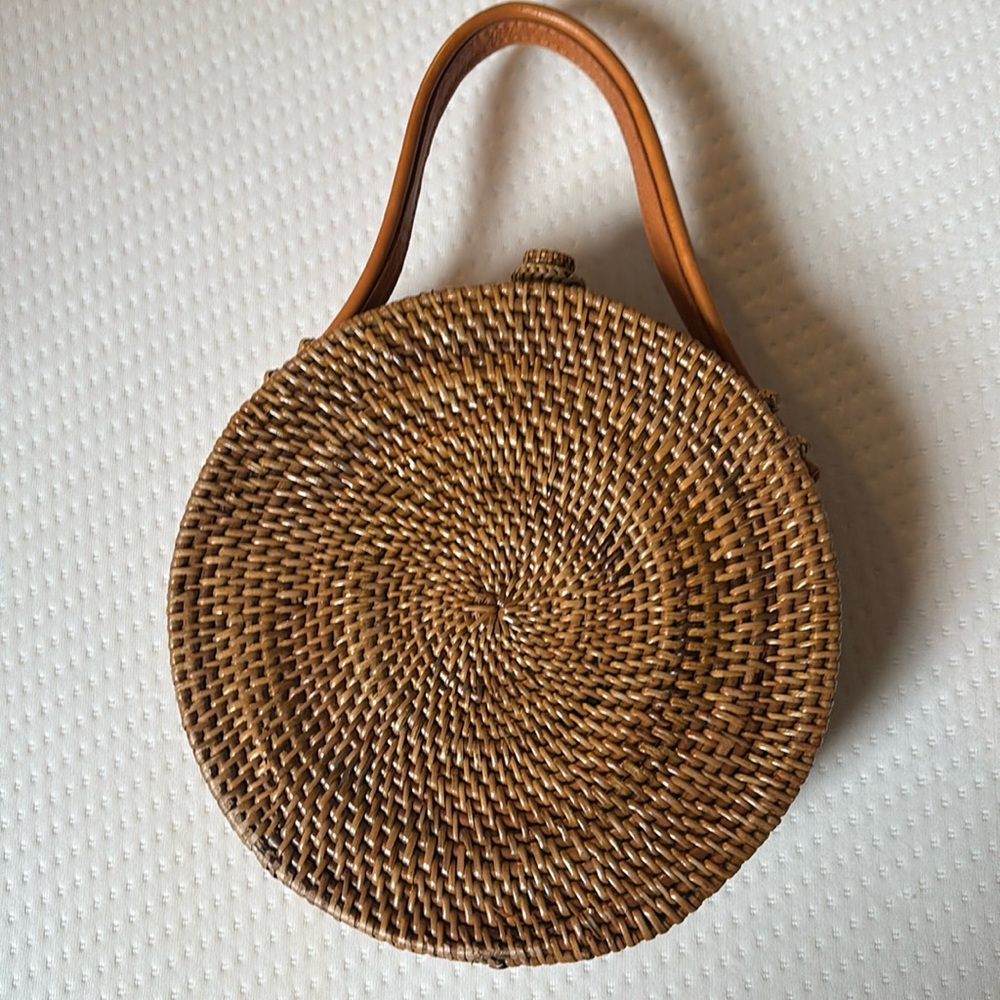 Classic rattan top handle bag, Boho style